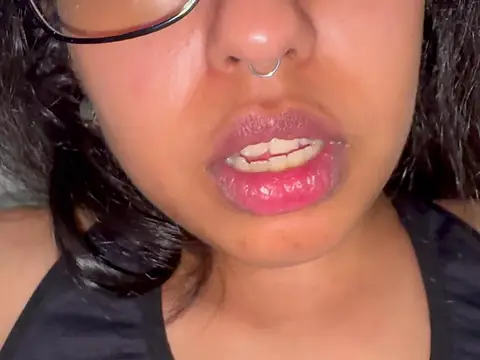 Tani Gal's step-sista is a professional at dirty deep throat and eating in this sensational audio pinch