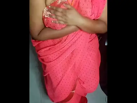 See SilkuSmita2019's sensational flick of her brit Indian MUMMY Panna Amma - the Elderlycorrect Paalik