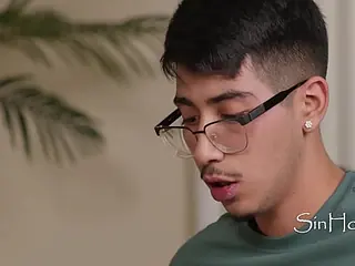 Melody Marks loses her virginity to her hot and horny best friend's boyfriend - it's a hot, hot, best friend thing!